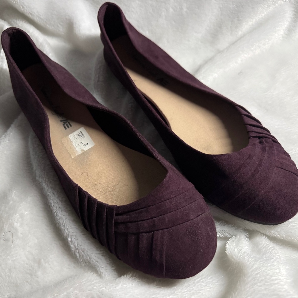 American Eagle flats